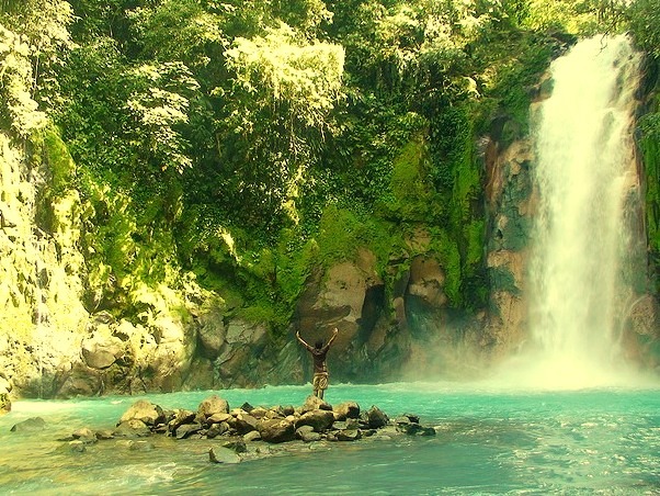 Rio Celeste is a river in Tenorio Volcano National Park of Costa Rica. It is notable for its distinctive turquoise coloration, a phenomenon caused by a chemical reaction...
