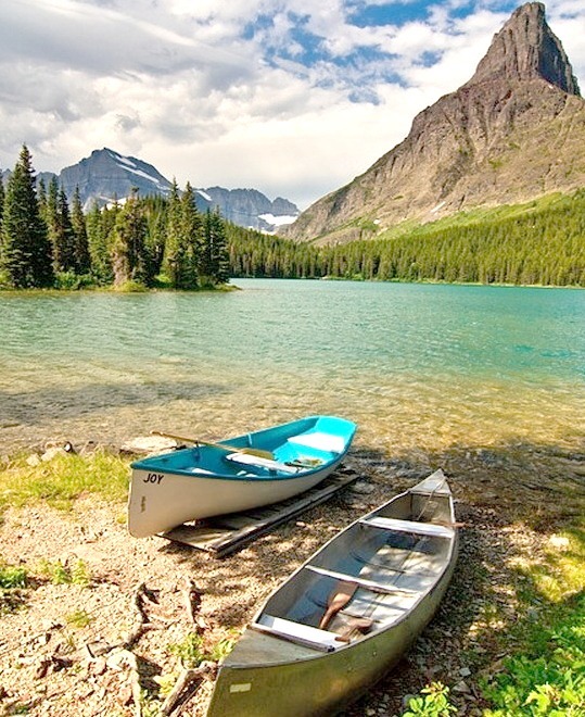 The Call of the Wild, Swiftcurrent Lake in Glacier National Park, USA